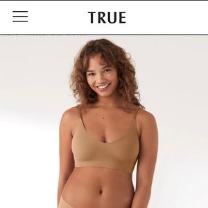 True & Co. triangle convertible strap bra